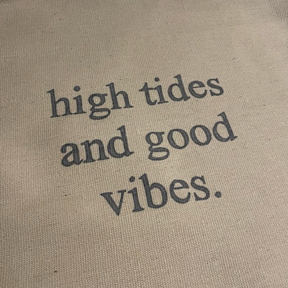 high tides and good vibes tote bag - Picture 3 of 3